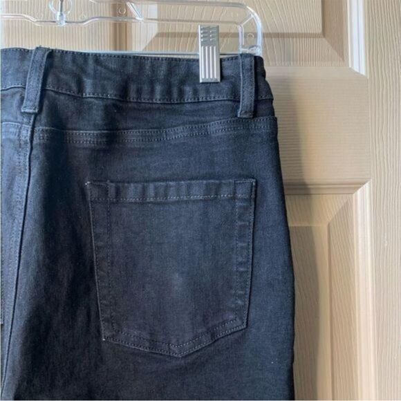 Forever 21 Black Ankle Cropped Jeans Size 28 Frayed Hem - Picture 8 of 13